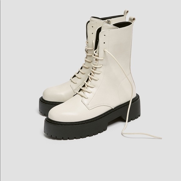 NWT. Pull&Bear White Ankle Boots with Chunky Sole. Size 6. - Picture 7 of 8